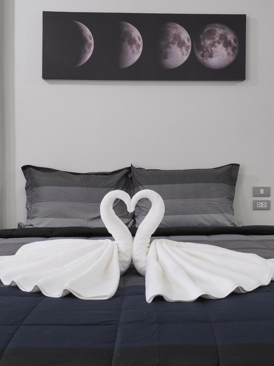 Beam House 호텔 Patong 외부 사진