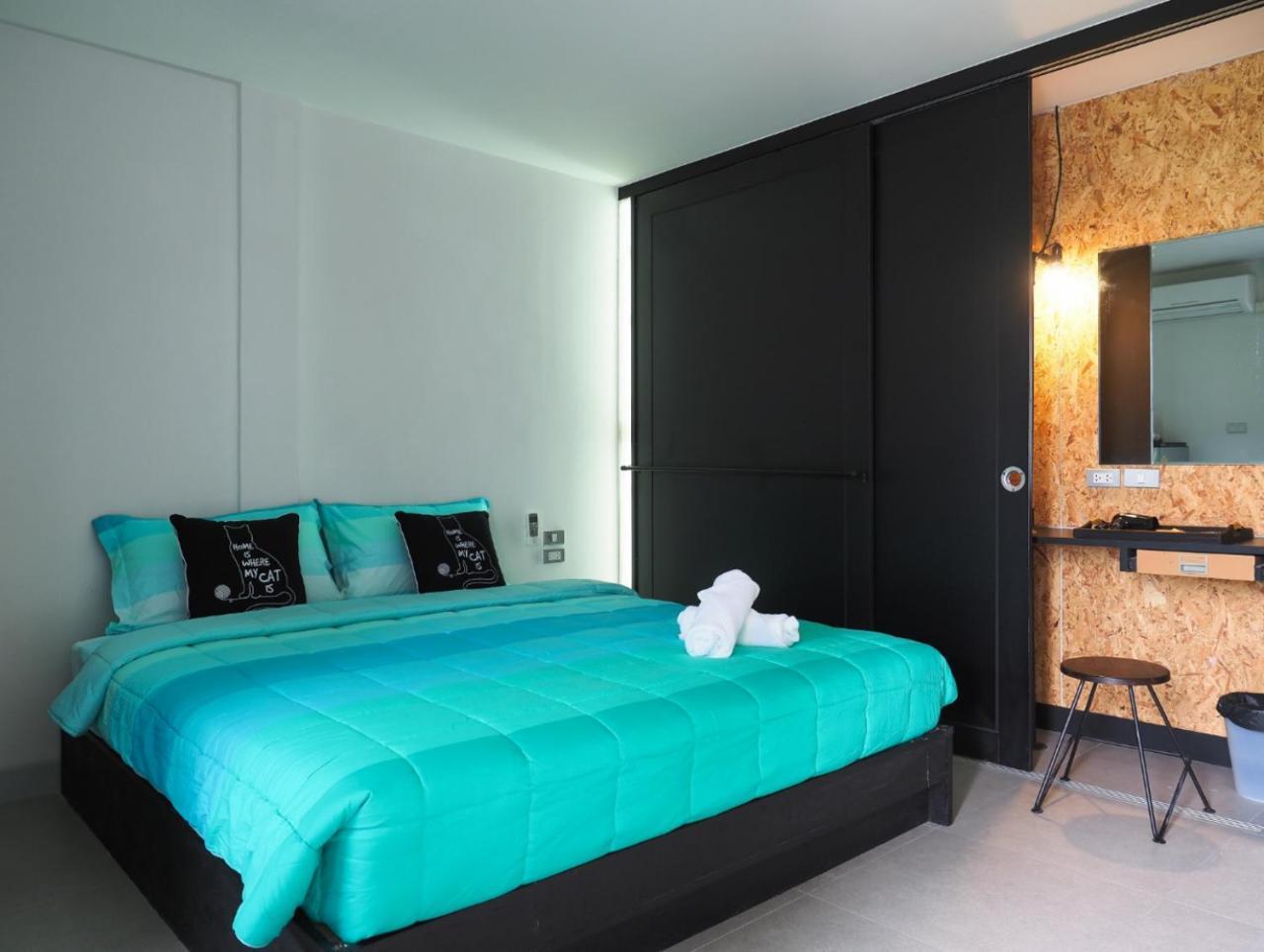 Beam House 호텔 Patong 외부 사진