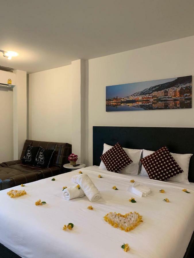 Beam House 호텔 Patong 외부 사진