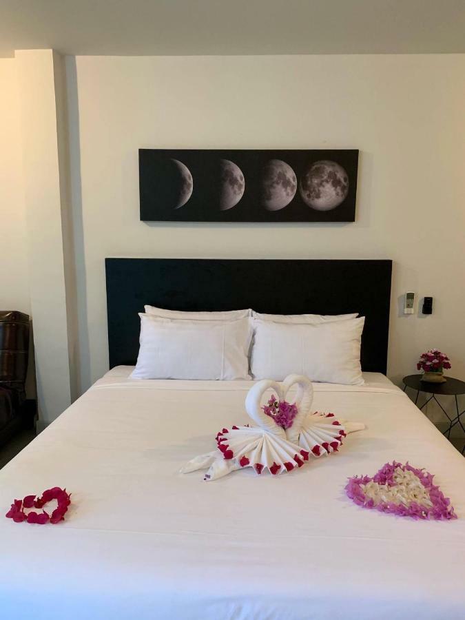 Beam House 호텔 Patong 외부 사진