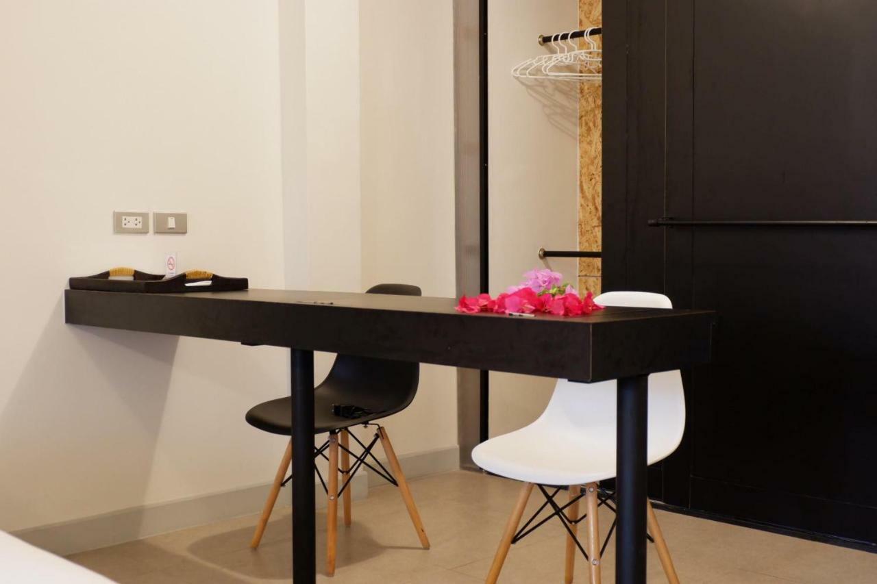 Beam House 호텔 Patong 외부 사진