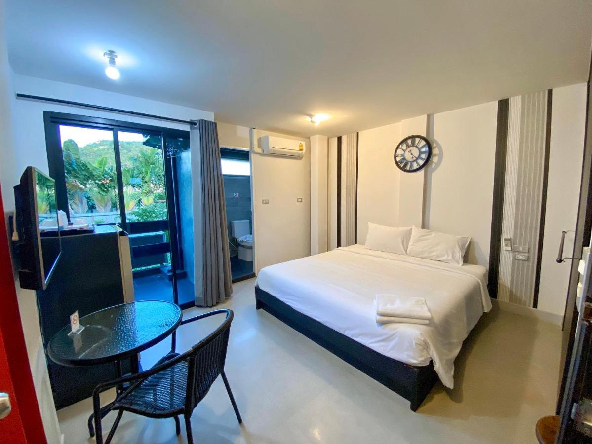 Beam House 호텔 Patong 외부 사진