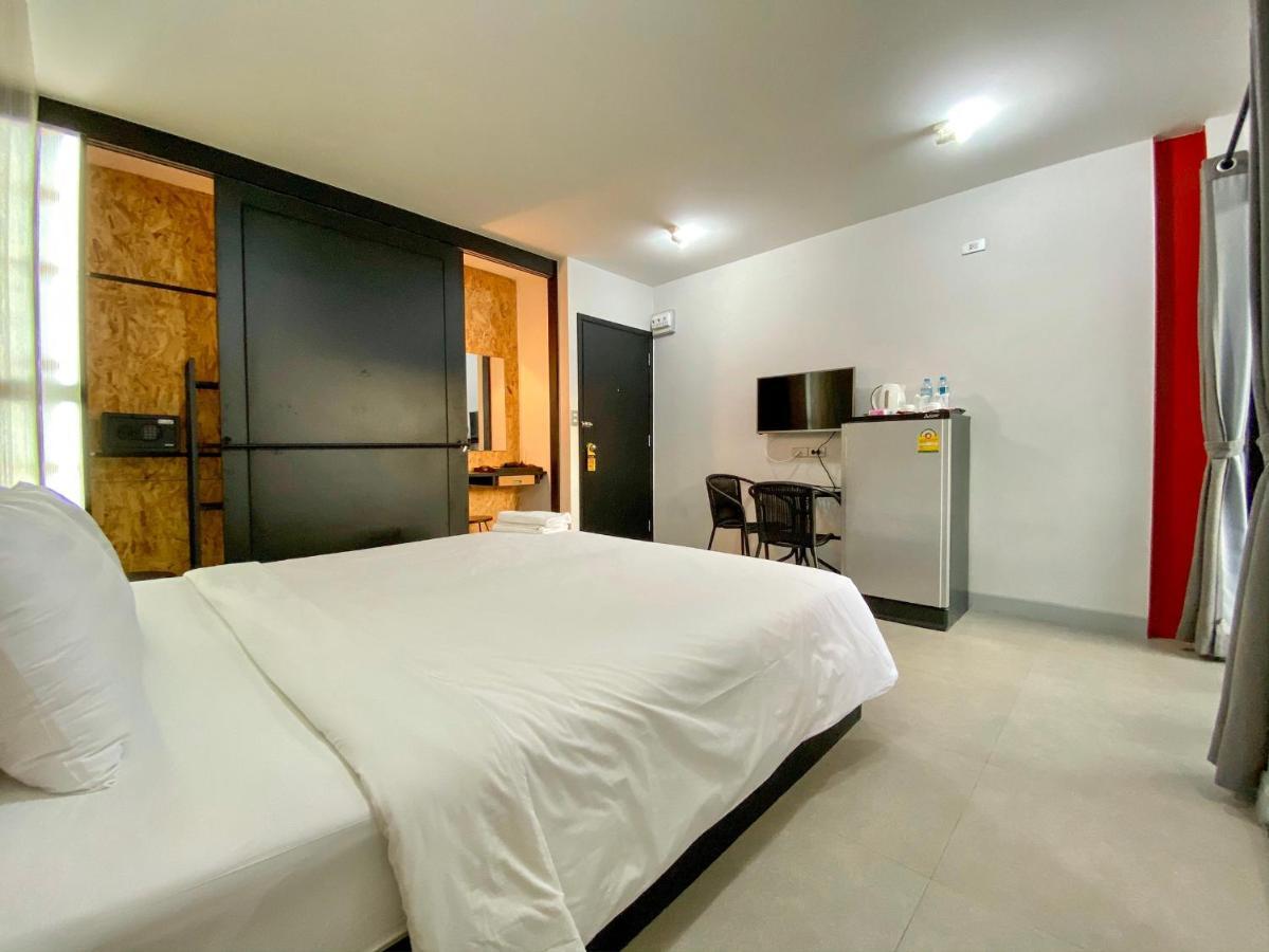 Beam House 호텔 Patong 외부 사진