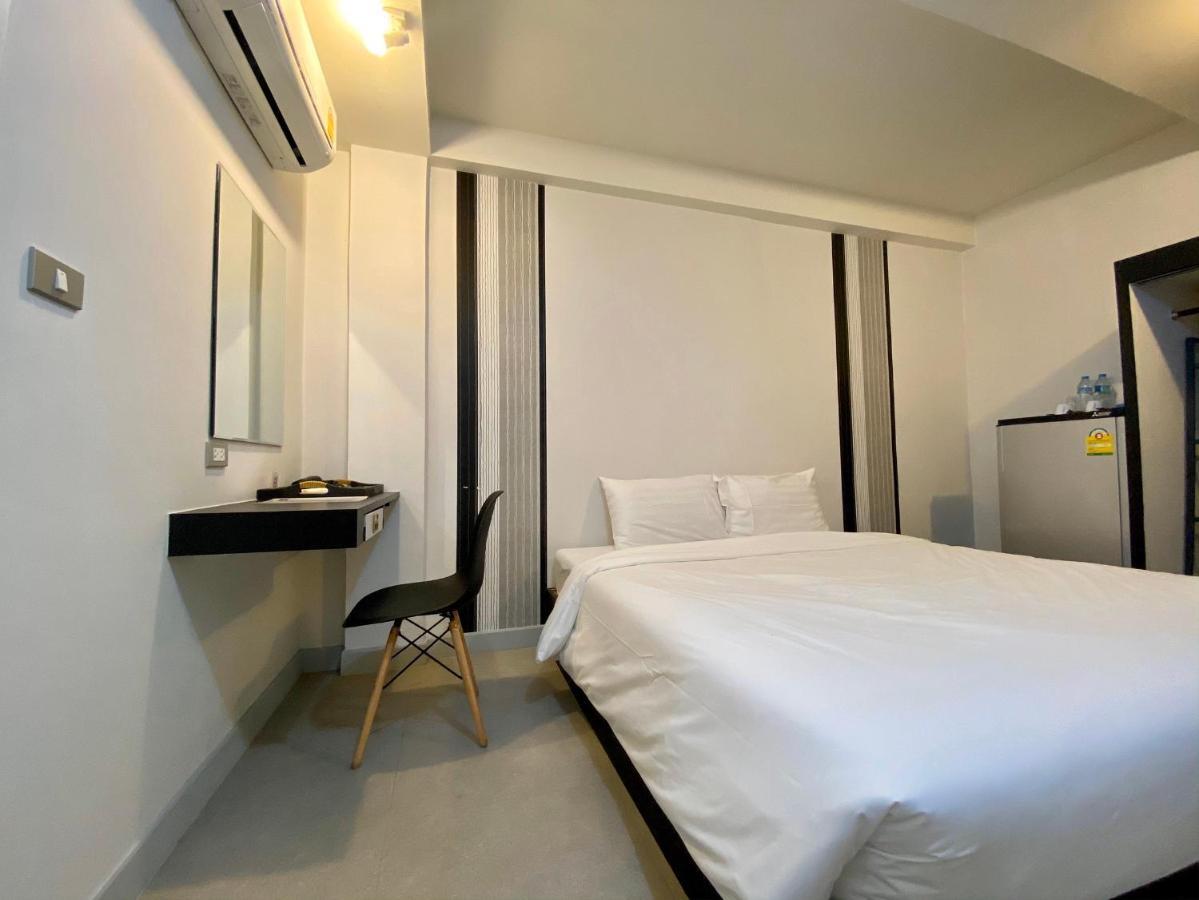 Beam House 호텔 Patong 외부 사진